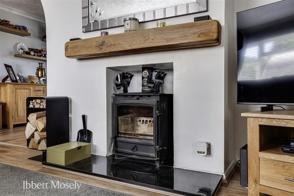 Property photo 3 of 25 7 Fireplace.Jpg