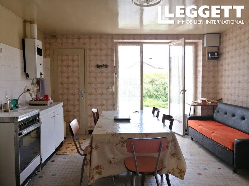 Property photo 3 of 10