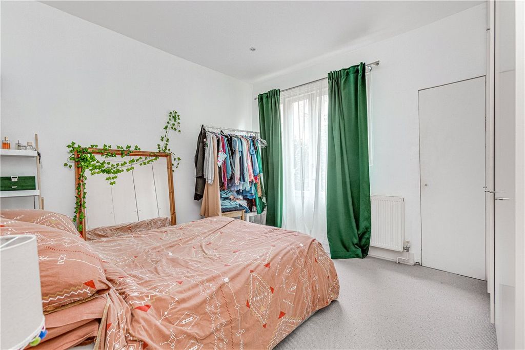 Property photo 3 of 8 Picture No. 04