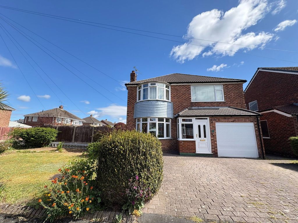Property photo 1 of 31