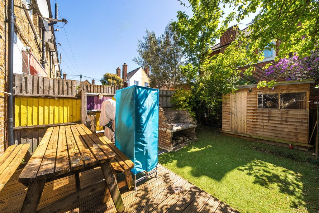 Property photo 3 of 9 Picture No. 11