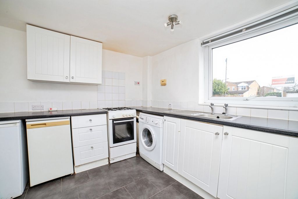 Property photo 3 of 17 Pbox-Img.Jpg