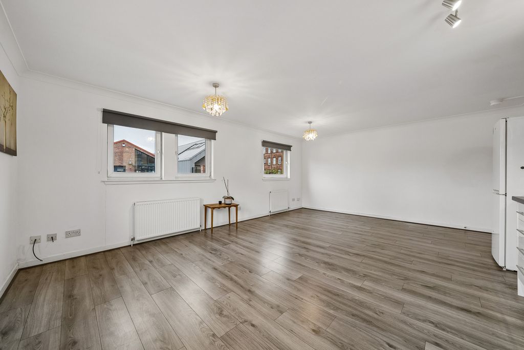 Property photo 3 of 13 Picture No. 04