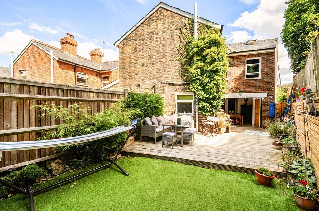 Property photo 2 of 39