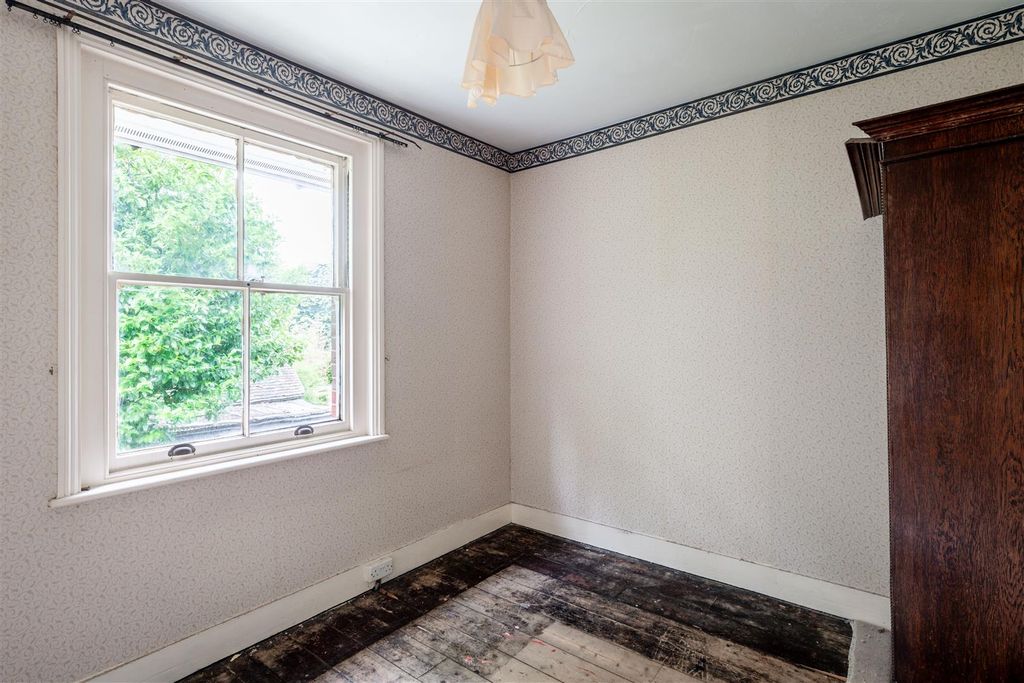 Additional image 17 of 5 bed semi-detached house for saleMuster Green South, Haywards Heath RH16