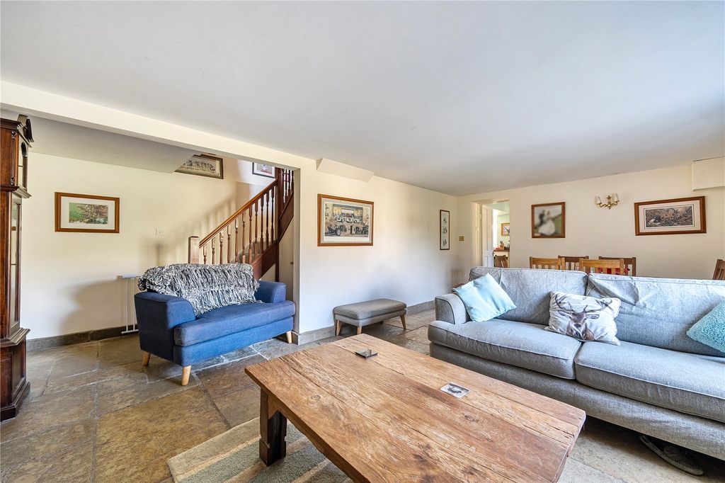 Property photo 2 of 15 Picture No. 04