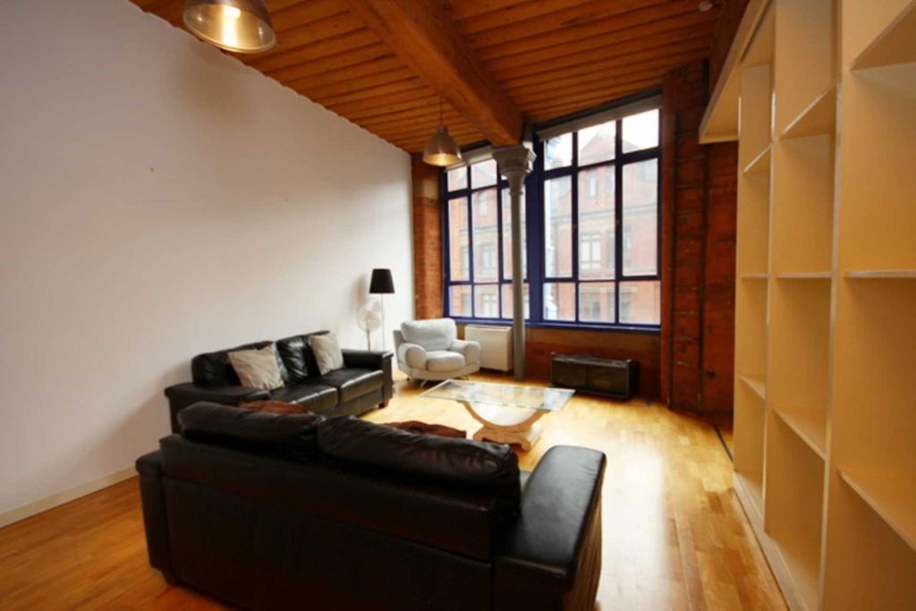 Property photo 2 of 7