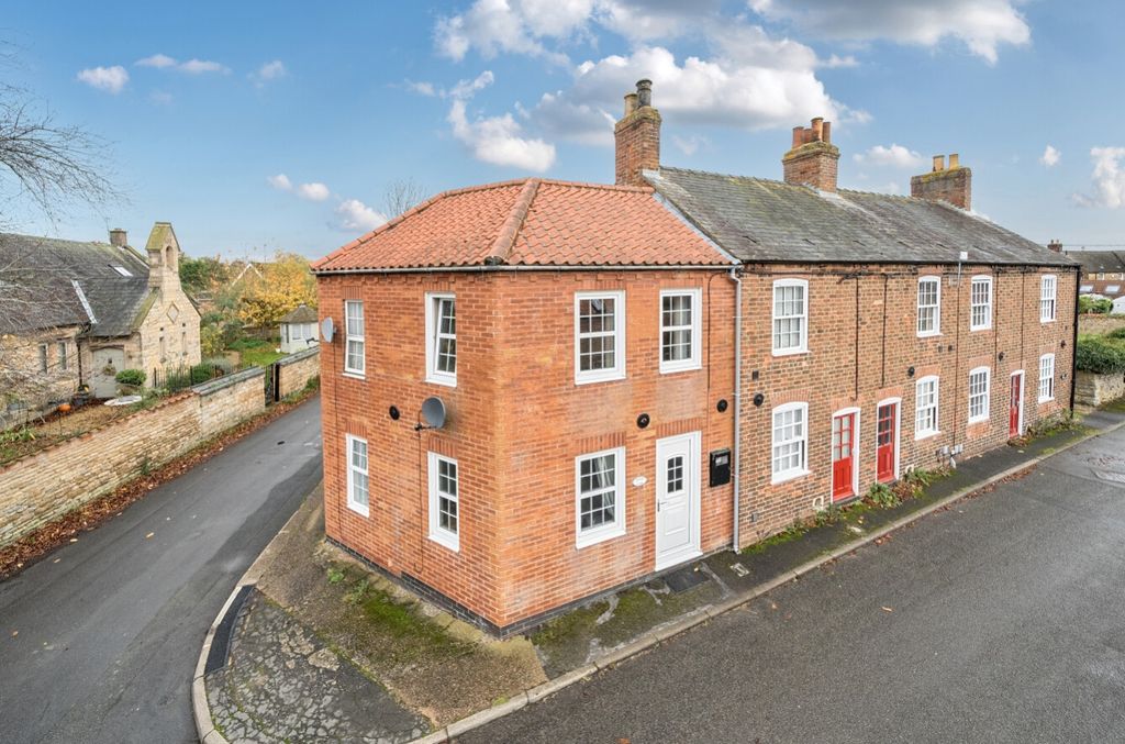 Property photo 1 of 12 1376402-2-690B3Fce89171