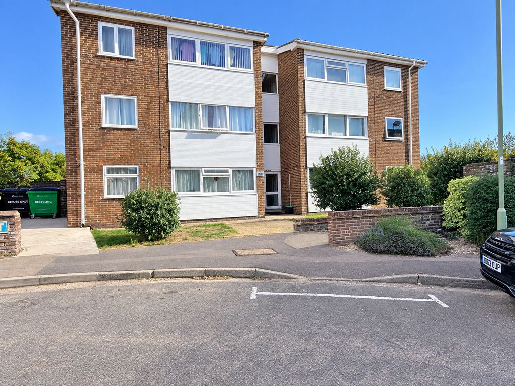 Property photo 1 of 6