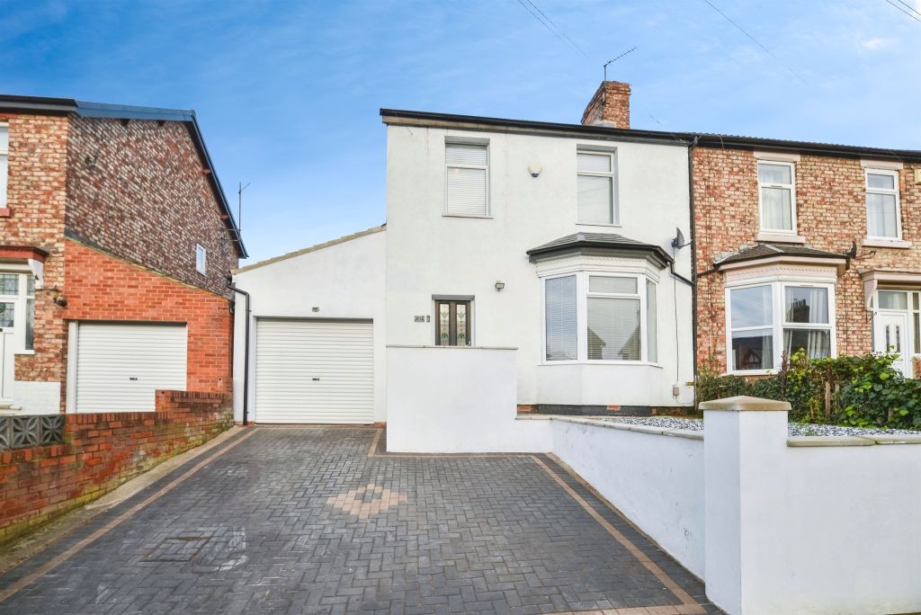 Property photo 2 of 20