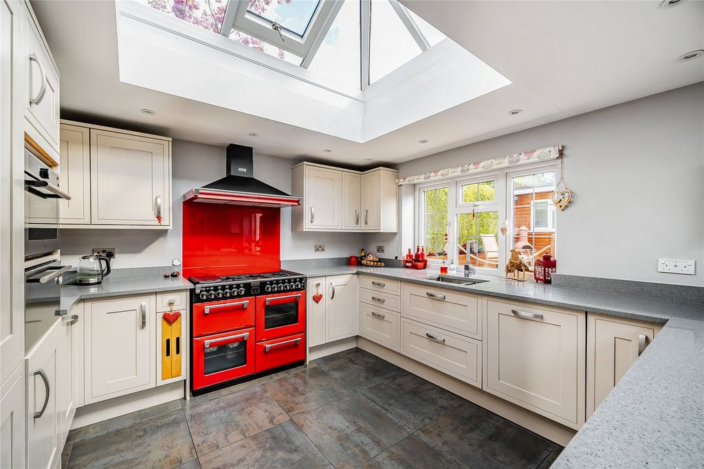 Property photo 3 of 17 Picture No. 05