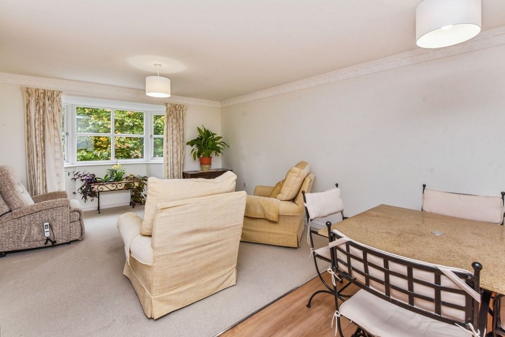 Property photo 2 of 19 Photo