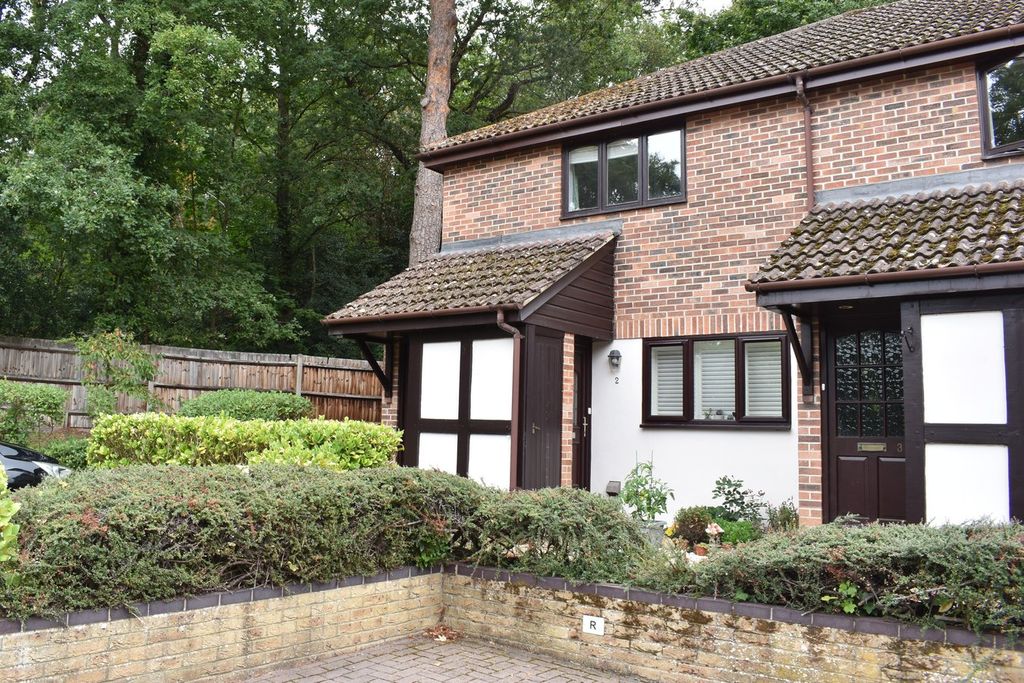 Property photo 1 of 5