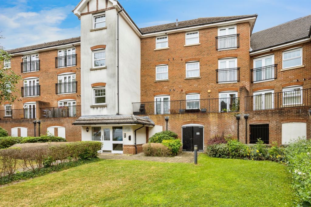 Property photo 1 of 17