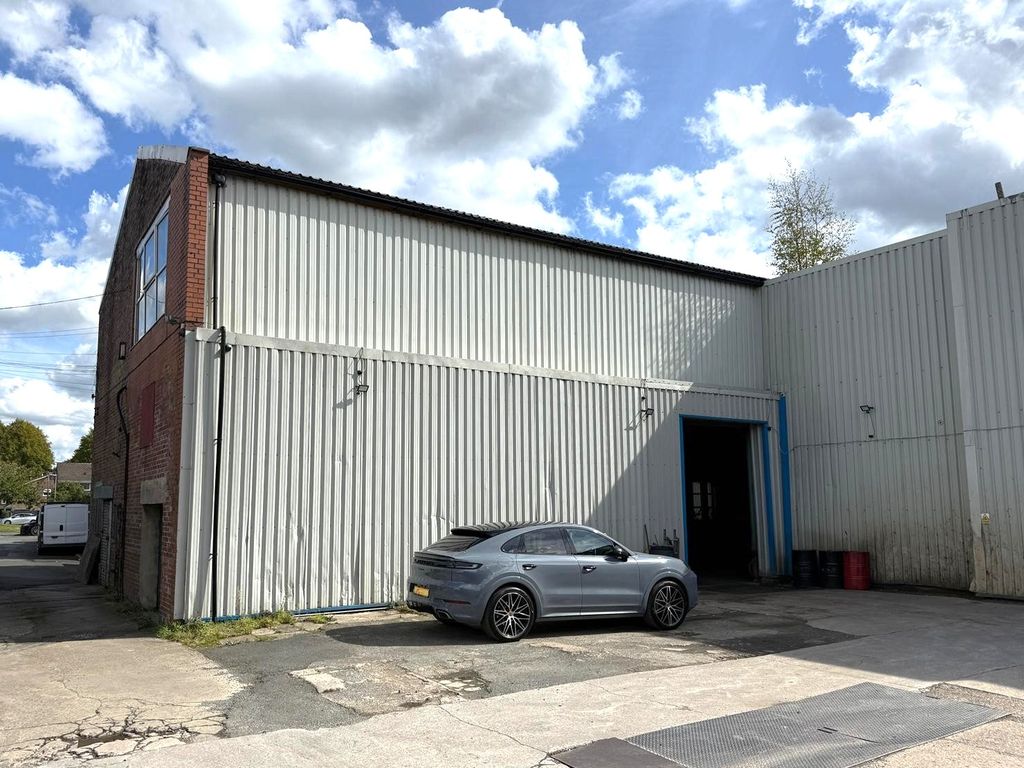 Property photo 1 of 13