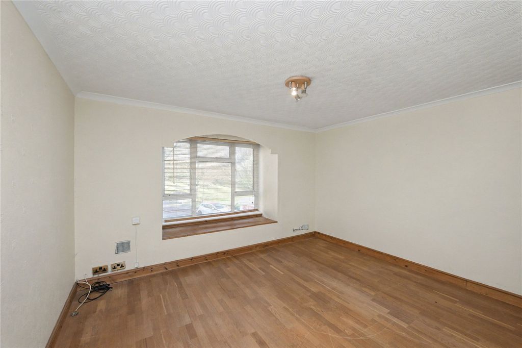 Property photo 3 of 8 Picture No. 02