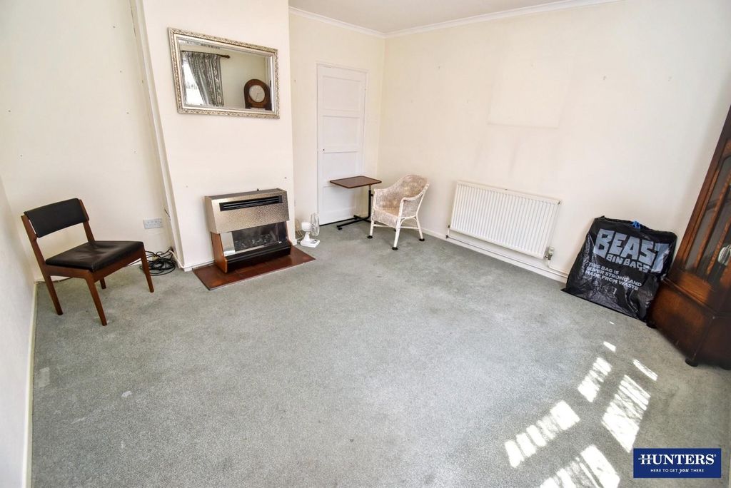 Property photo 2 of 14 Lounge