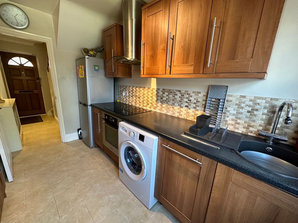 Property photo 2 of 13 Image