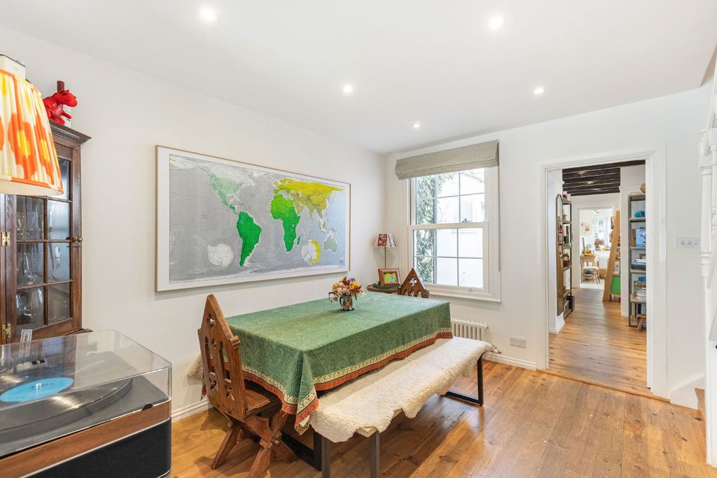 Property photo 2 of 12 5574261