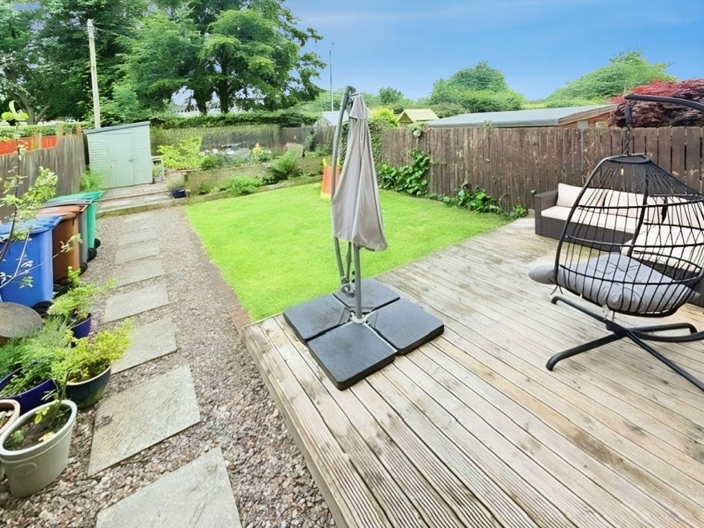 Property photo 2 of 24