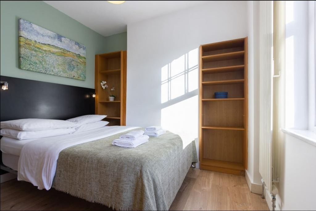 Property photo 1 of 9 1581160