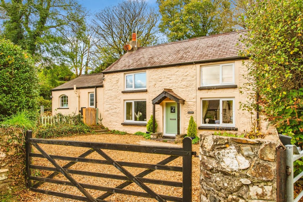 Property photo 1 of 17 Photo