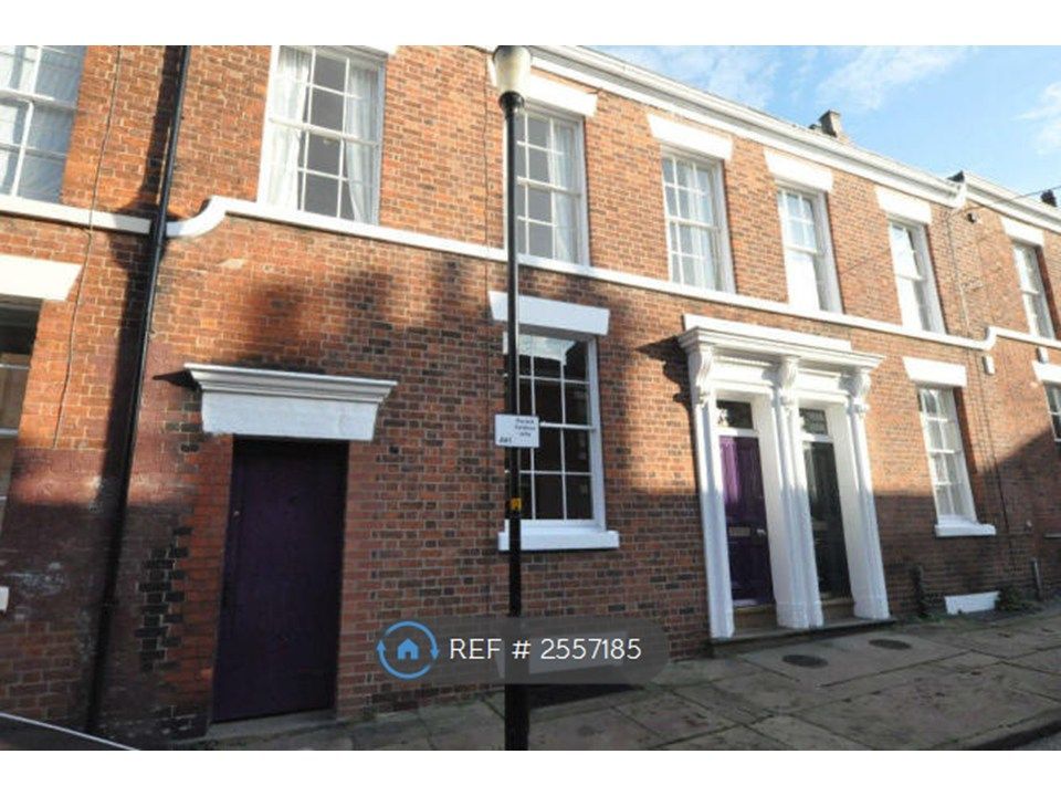 Property photo 2 of 12 Victorian Facade
