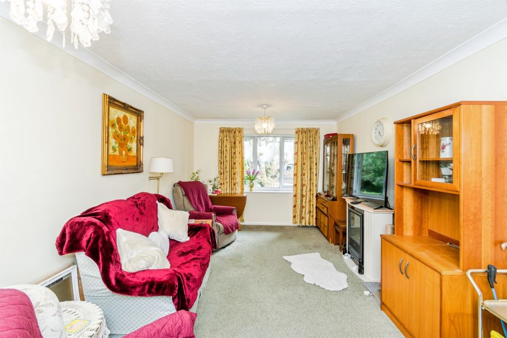 Property photo 3 of 13