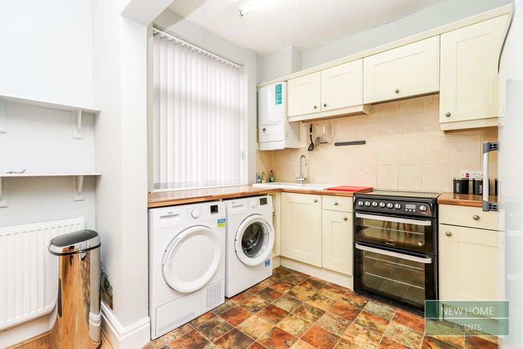 Property photo 3 of 16 Photo 12