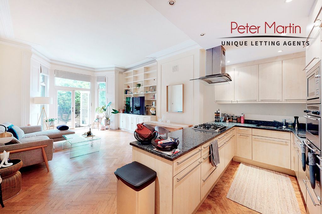 Property photo 2 of 9 Photo 6