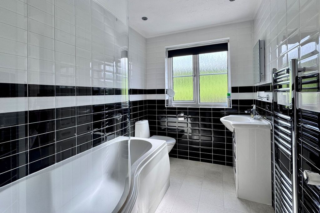 Additional image 25 of 4 bed detached house for saleHathersage Drive, Glossop SK13