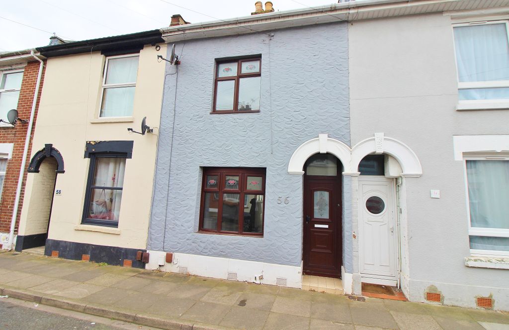 Property photo 1 of 12