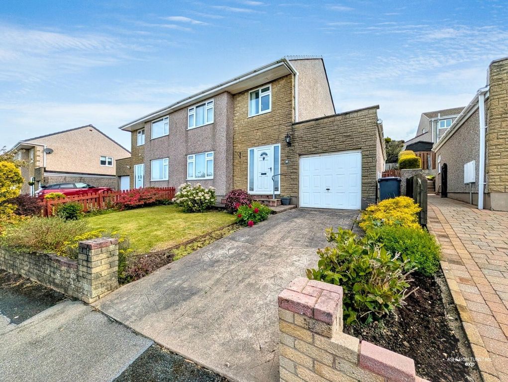 Property photo 1 of 18