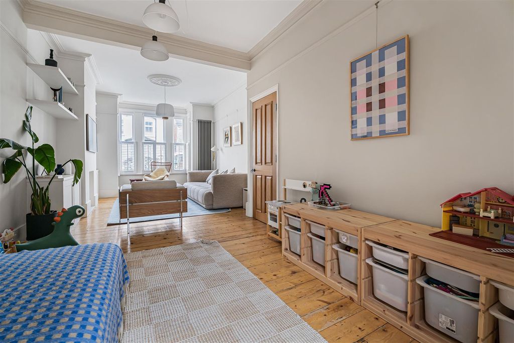 Property photo 2 of 37 2