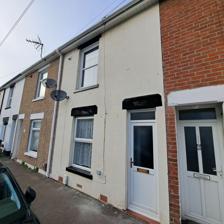 Property photo 1 of 8