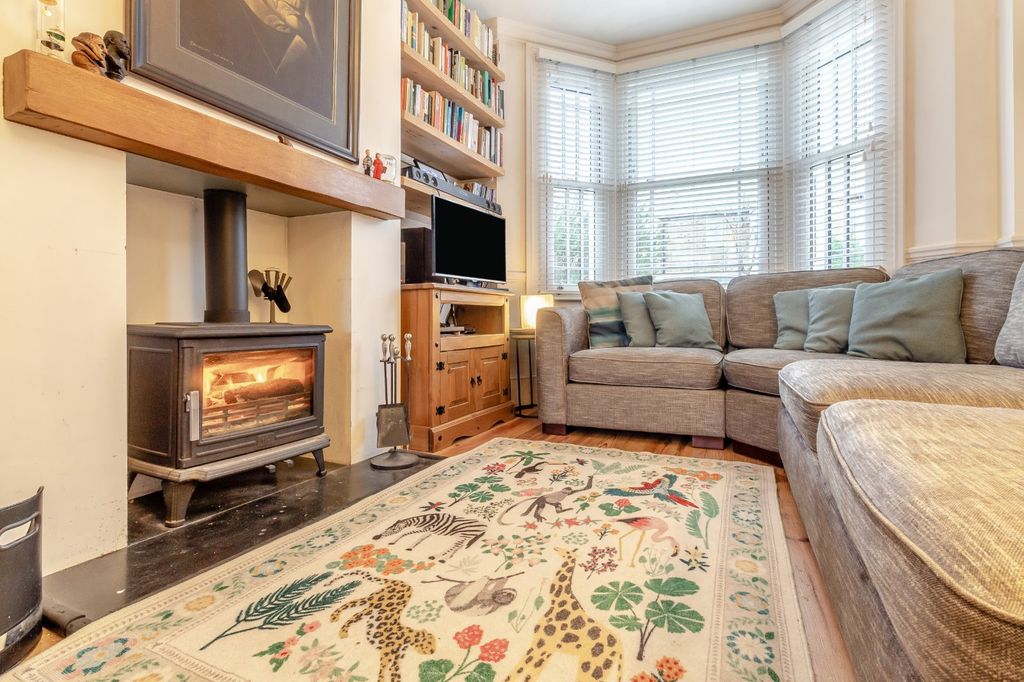 Property photo 3 of 20 Picture No. 24