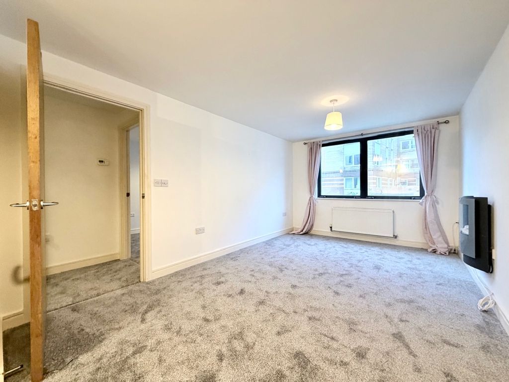 Property photo 2 of 9 Living Room