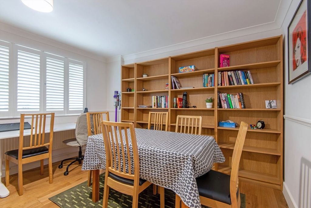 Property photo 3 of 9