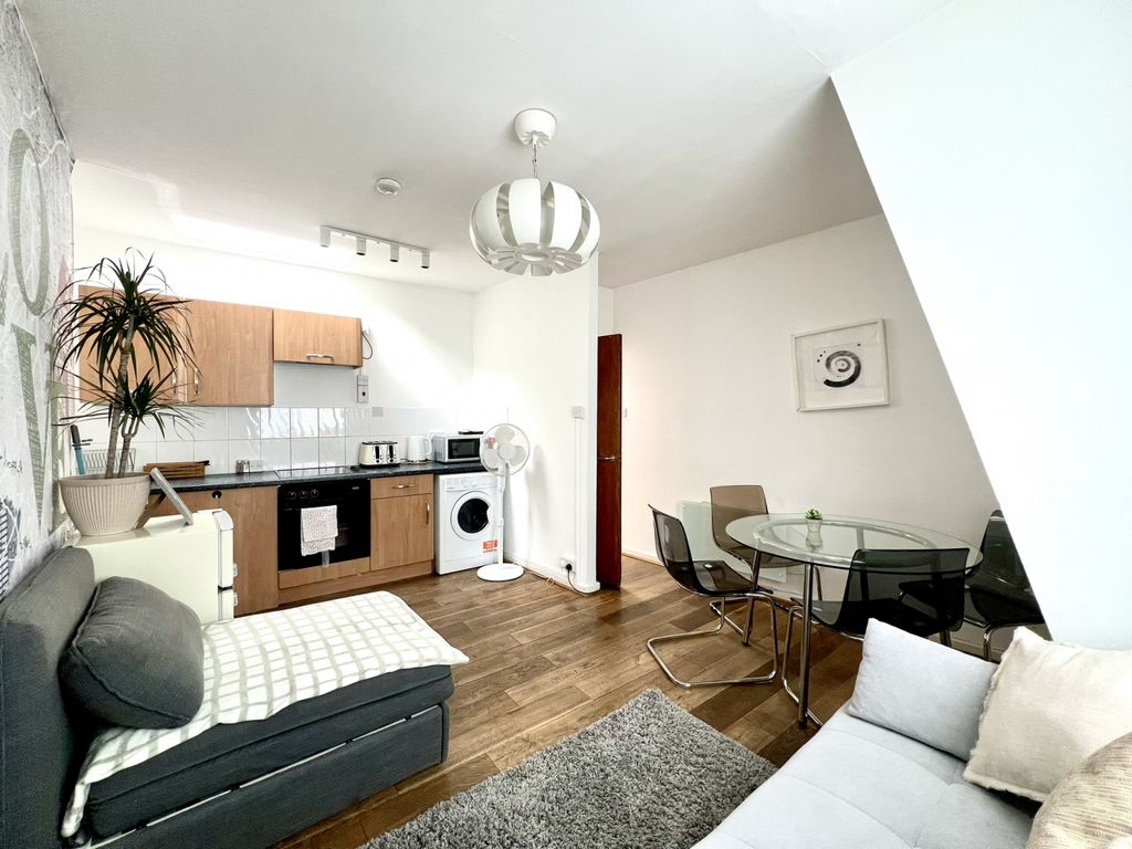 Property photo 2 of 10 Gallery