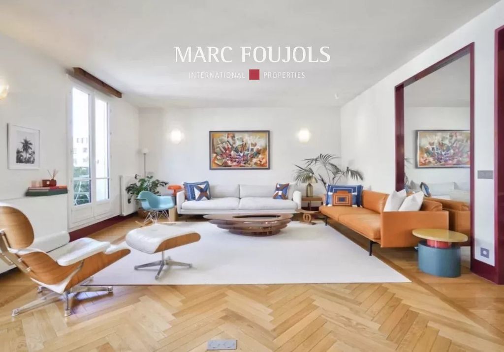 Property photo 1 of 23 Paris XVI - Trocadéro 130 m² Top Floor Apartment With Balconies