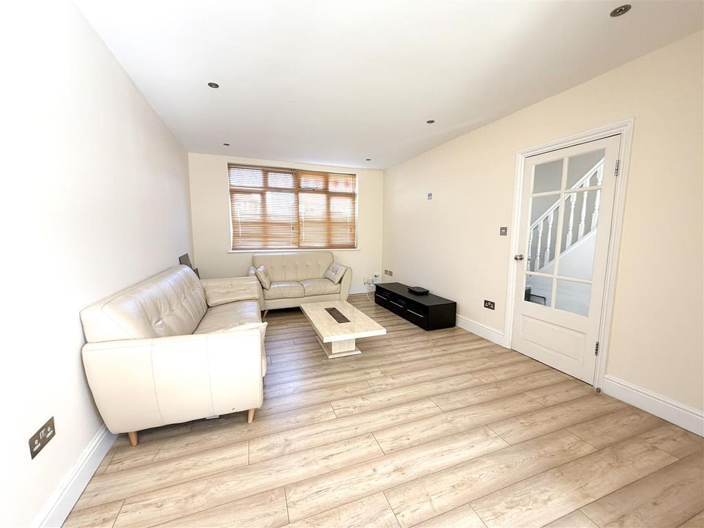 Property photo 2 of 18 Img_0259 (1).Jpg