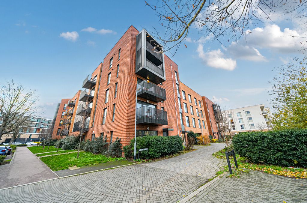 Property photo 1 of 9