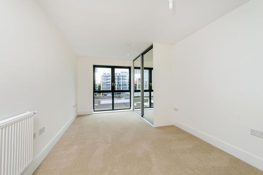 Property photo 3 of 9