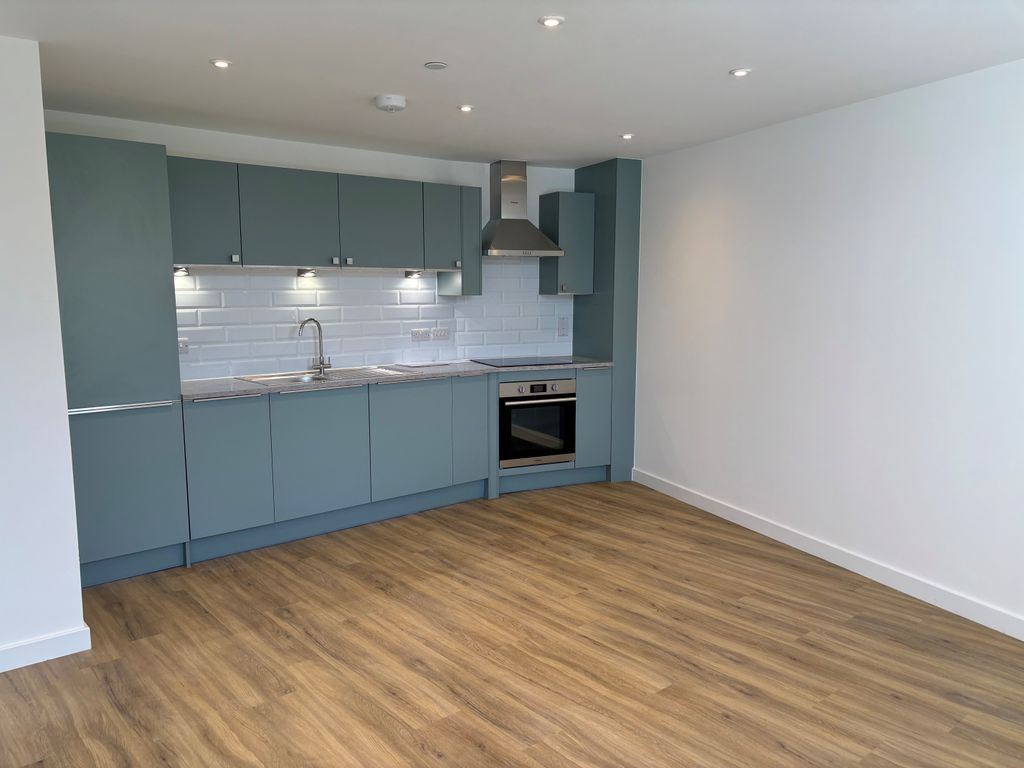 Property photo 2 of 7 Kitchen