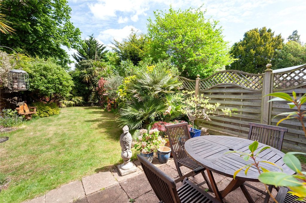 Property photo 3 of 14 Garden