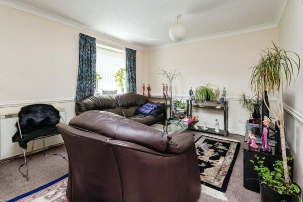 Property photo 3 of 17