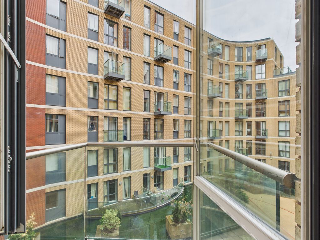 Property photo 3 of 18