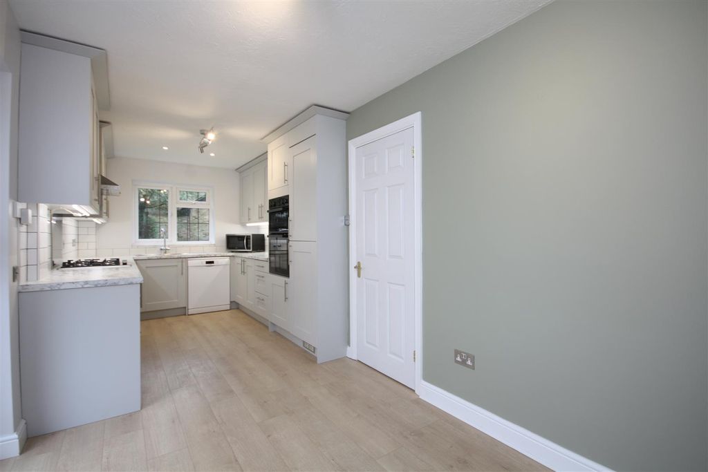 Property photo 3 of 16 Img_9344.Jpg
