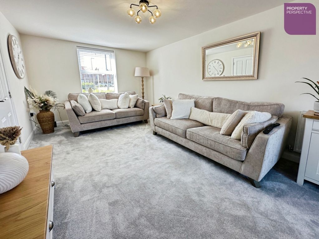 Property photo 3 of 16 Pbox-Img.Jpg