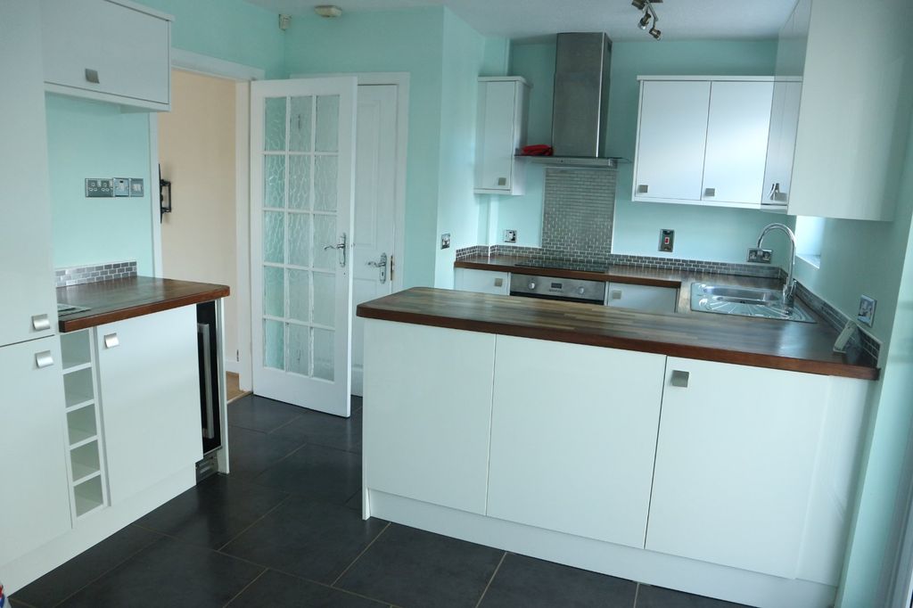 Property photo 2 of 14 Picture No. 13